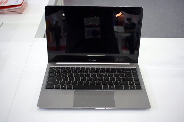 Chuwi Lapbook Pro-2.jpg