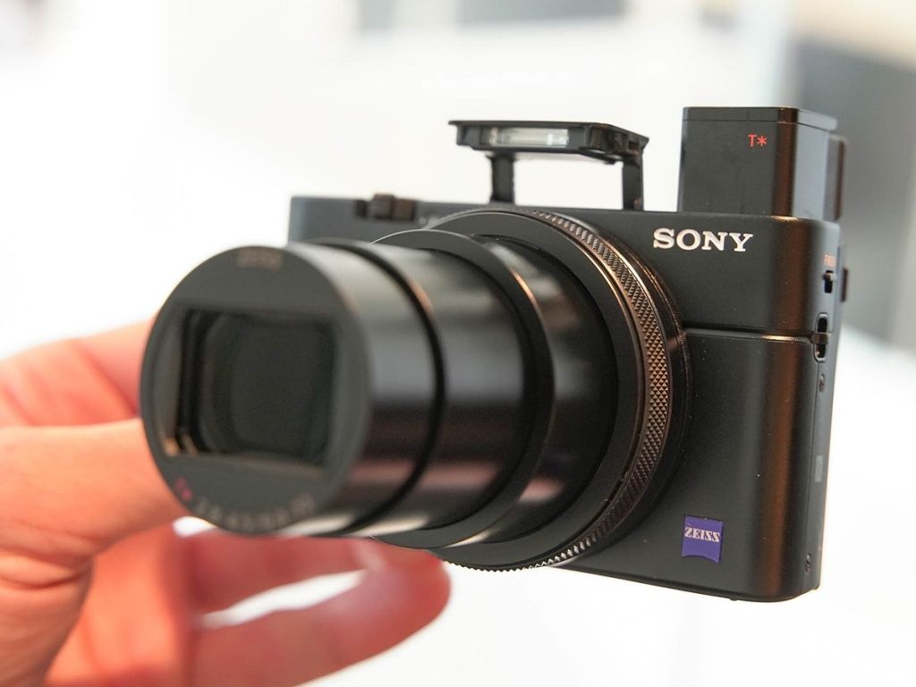 Sony RX100 VI-4.jpg