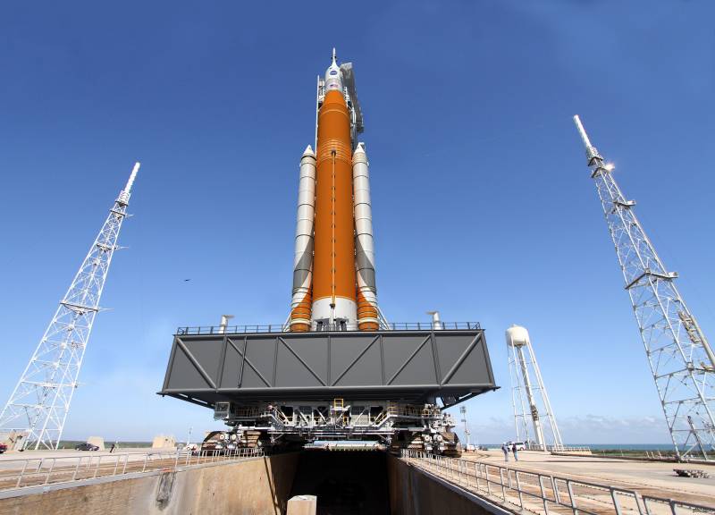 Space Launch System.jpg